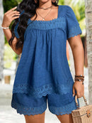 Conjunto blusa e bermuda com detalhes de renda Alida