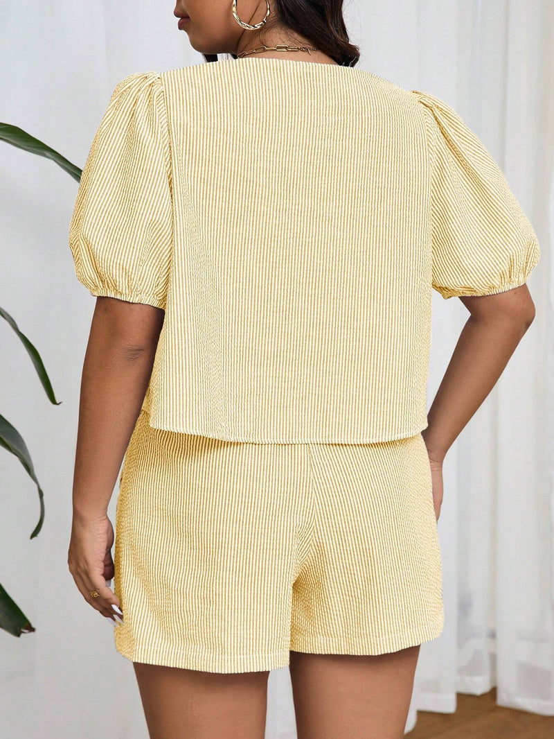 Conjunto Plus Size Listrado de Verão com Camisa e Shorts Beatriz