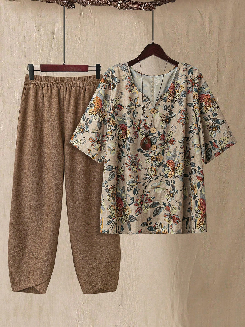 Conjunto Camisa com Estampa Floral e Calça Cropped Ivone