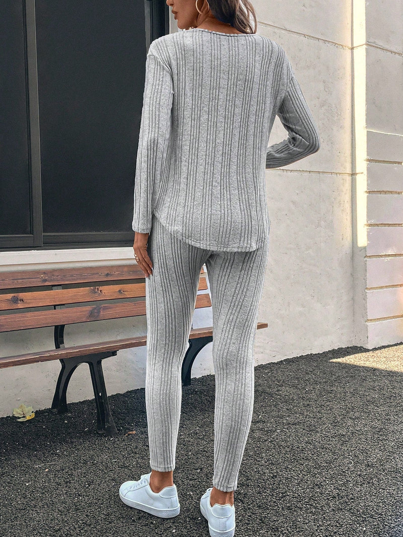 Conjunto Feminino canelado de calça e manga comprida  Beatriz