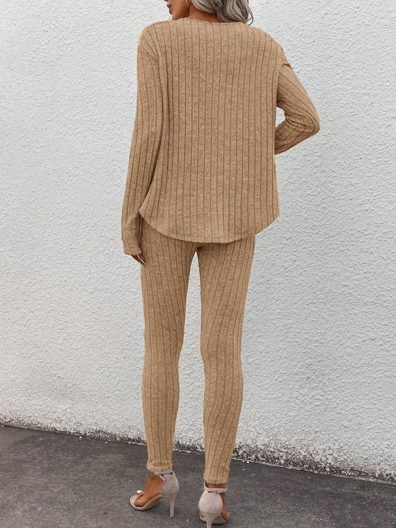 Conjunto Feminino canelado de calça e manga comprida  Beatriz