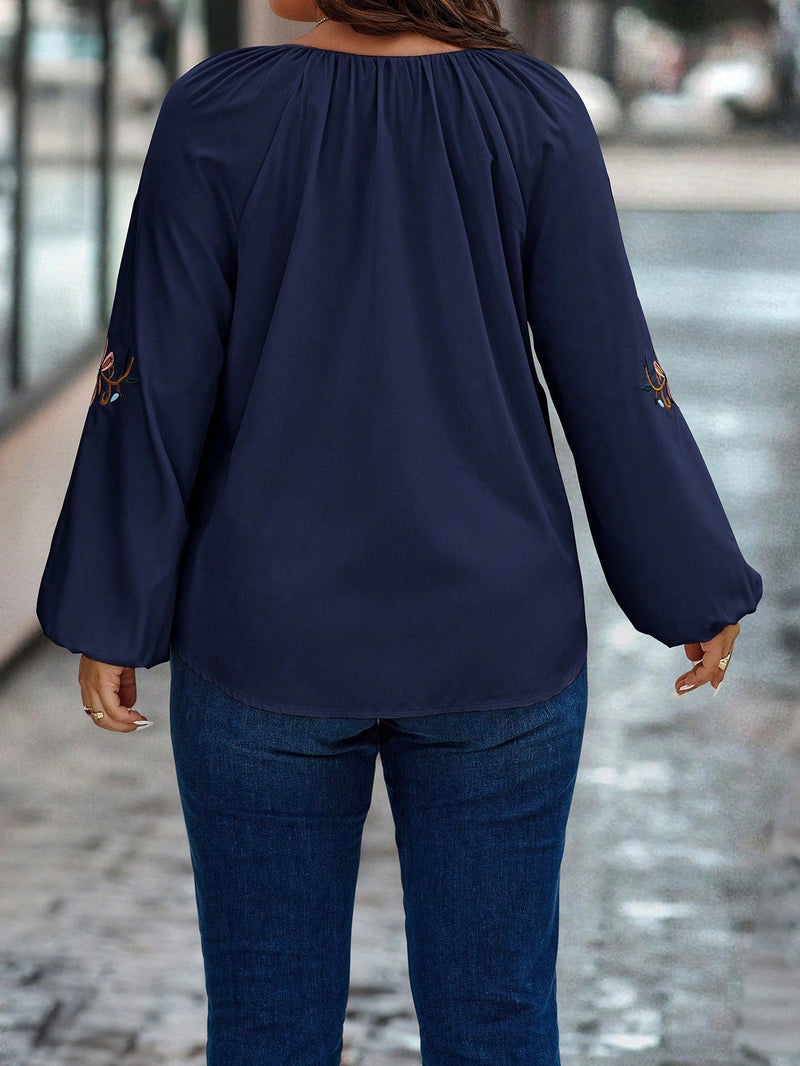 Camisa Feminina manga bordada Lourdes Plus Size